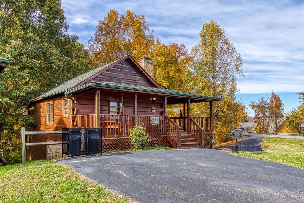 The Nut House, Hot Tub, Game Room, Wifi, 1089 Free Tickets Each Paid Day, Dollywood And More! Pigeon Forge Exterior foto
