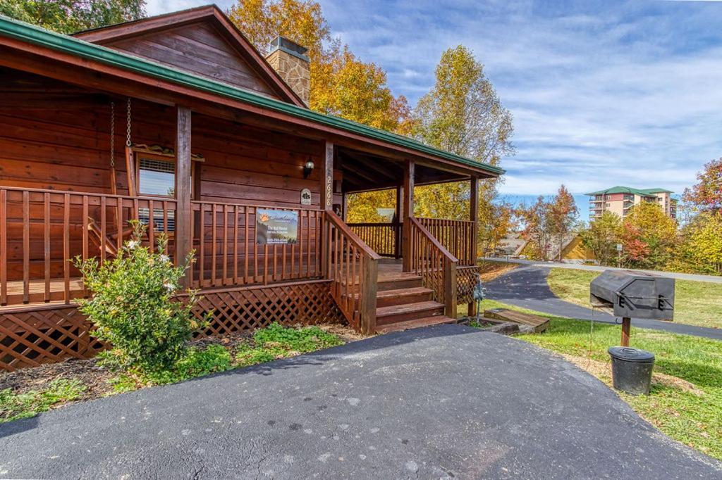 The Nut House, Hot Tub, Game Room, Wifi, 1089 Free Tickets Each Paid Day, Dollywood And More! Pigeon Forge Exterior foto