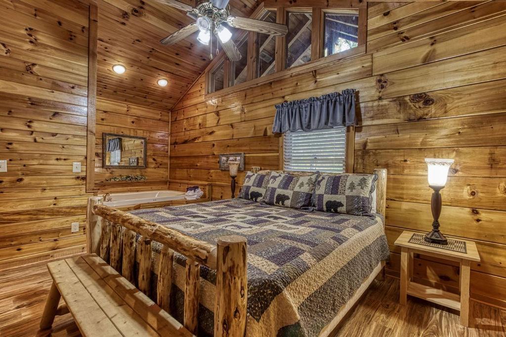 The Nut House, Hot Tub, Game Room, Wifi, 1089 Free Tickets Each Paid Day, Dollywood And More! Pigeon Forge Exterior foto
