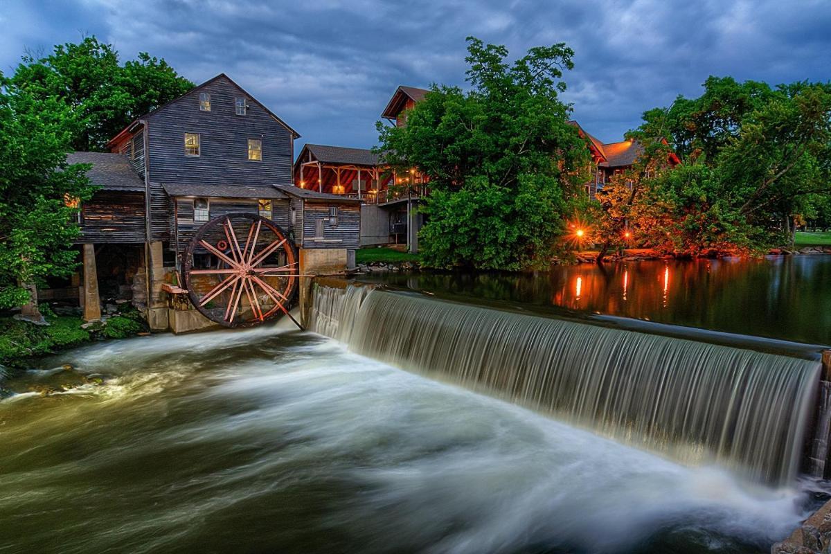 The Nut House, Hot Tub, Game Room, Wifi, 1089 Free Tickets Each Paid Day, Dollywood And More! Pigeon Forge Exterior foto